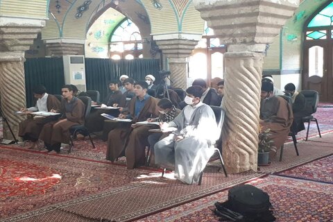 تصاویر/ دوره قرآنی و آموزشی مدرسه علمیه حافظین قرآن کرمانشاه