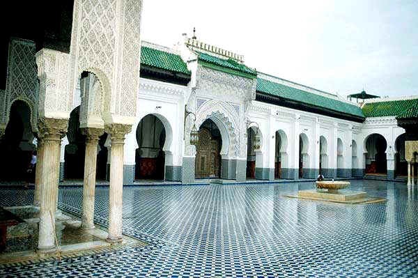 la plus ancienne université du monde toujours en activité
