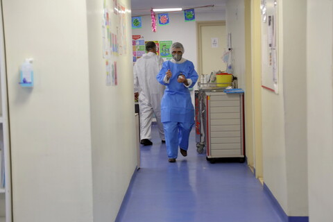 فعالیت طلاب جهادی در بیمارستان فرقانی قم