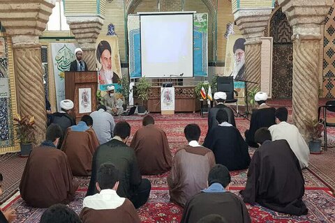 تصاویر/ اختتامیه دوره قرآنی و آموزشی مدرسه علمیه حافظین کرمانشاه