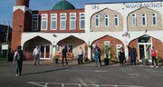 Banbury Mosque receives Hero award for service to community during the COVID-19 pandemic