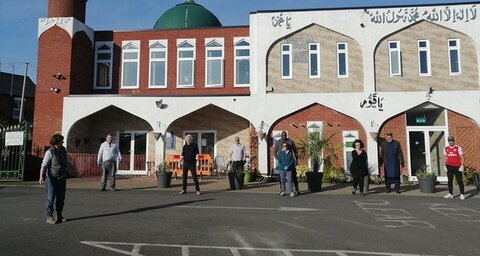 Banbury Mosque receives Hero award for service to community during the COVID-19 pandemic