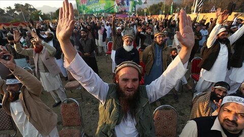Kashmiri Muslims protest against blasphemous video