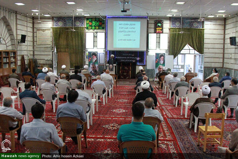 بالصور/ مؤتمر أئمة الجماعة وهيئة الأمناء وقادة قوات التعبئة بمناسبة اليوم العالمي للمساجد بمدينة همدان الإيرانية