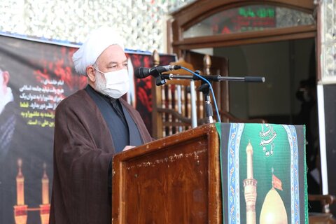 تصاویر| غبارروبی و عطرافشانی گلزار شهدای بجنورد به مناسبت هفته دولت