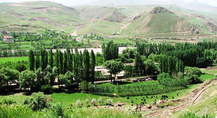 مردمی که هیچ مدرک شناسایی ندارند! / ناگفته های امام جمعه از روستایی که زمان در آن متوقف است