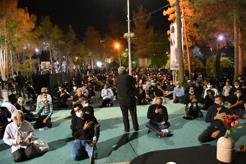 مراسم عزاداری سالا شهیدان در گلستان شهدای اصفهان