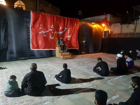 تصاویر/مراسم عزاداری محرم در مدرسه علمیه کامیاران با حضور مدیر حوزه علیمه استان کردستان