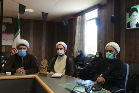 بالصور/ ندوة تخصصية بمشاركة مدير الحوزة العلمية في كردستان الإيرانية وأساتذة جامعة ومثقفين