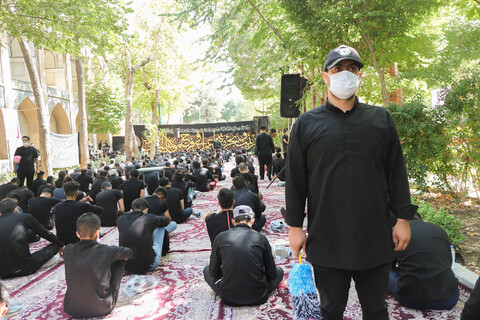 مراسم سوگواری ابا عبد الله الحسین(ع)در گذر فرهنگی چهارباغ اصفهان