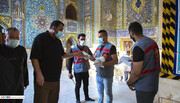 تصاویر/ اجرای پروتکل‌های بهداشتی از سوی خادمان حسینی در کربلا