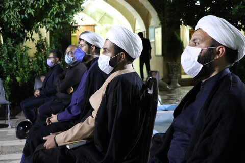 تصاویر| نشست صمیمی حجت الاسلام والمسلمین قمی با مبلغین قرارگاه تبلیغی عمار منصوریه