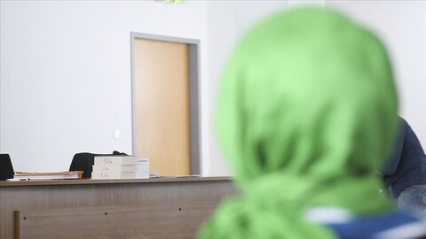 Germany: Labor court upholds Muslim teacher’s right to wear hijab