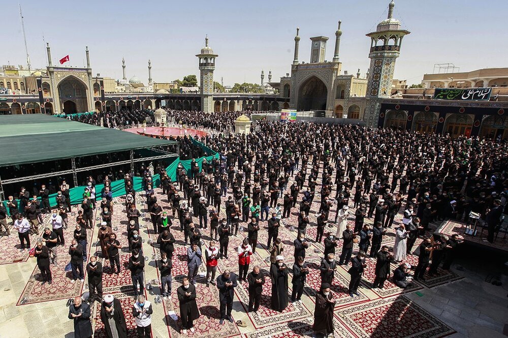 La prière d'Achoura a eu lieu dans le sanctuaire de Hazrat Masoumah (S)