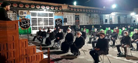 تصاویر/عزاداری شب  دوازدهم محرم در هیئات مذهبی کاشان با حضور نماینده ولی فقیه