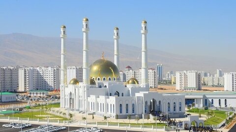 Turkmenistan closes mosques until Oct 1