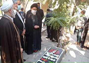 اولین برنامه نماینده جدید ولی فقیه در کردستان| ادای احترام به شهدا