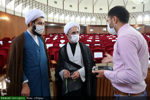بالصور/ مراسيم بداية السنة الدراسية الجديدة في الحوزات العلمية في إيران (2)