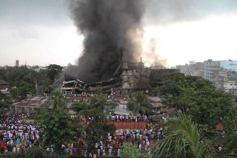 ڈھاکہ کی جامع مسجد میں دھماکا