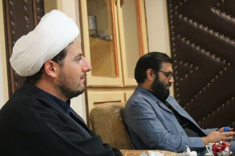 تصاویر/دیدار مدیر حوزه علمیه استان و اساتید حوزوی با نماینده جدید ولی فقیه در کردستان