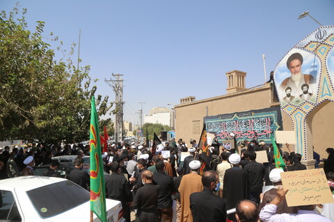 تصاویر / تجمع اعتراضی‌ طلاب‌ قم در محکومیت‌ توهین به پیامبر اکرم (ص)