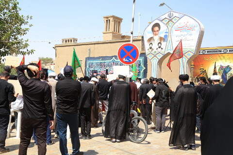 تصاویر / تجمع اعتراضی‌ طلاب‌ قم در محکومیت‌ توهین به پیامبر اکرم (ص)