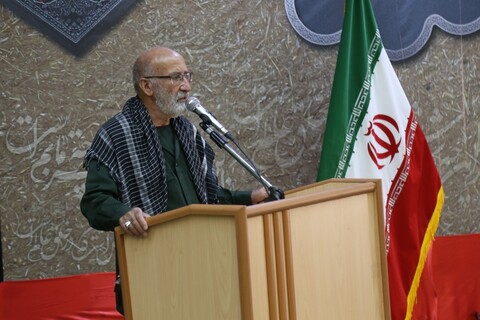 تصاویر دیدار جمعی از فرماندهان یزدی هشت سال دفاع مقدس با آیت الله ناصری