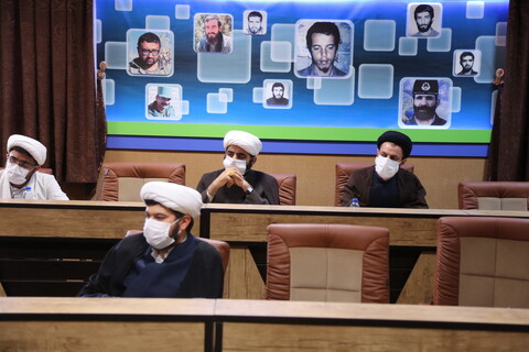 تصاویر/ نشست هم اندیشی نمایندگان استانی دفتر اجتماعی سیاسی حوزه (2)
