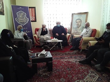 تجلیل از خانواده شهید روحانی + عکس