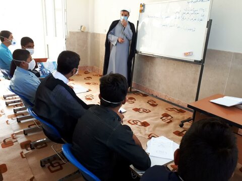 تصاویر/ طرح میثاق طلبگی در مدرسه علمیه امام باقر (ع) کامیاران