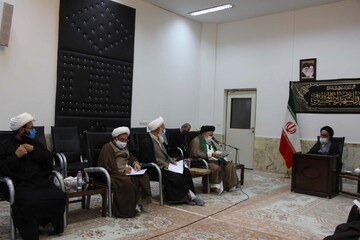 برگزاری نشست هم‌اندیشی ائمه جمعه استان قم  با حضور آیت‌الله سعیدی