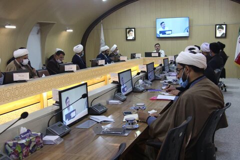 تصاویری از چهارمین هم اندیشی مسئولین امور موقوفات و منابع پایدار استانی حوزه در مجتمع مفتاح  مشهد مقدس