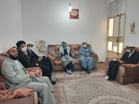 دیدار مدیر حوزه علمیه هرمزگان با مبلغین مدرسه علمیه شهرستان پارسیان