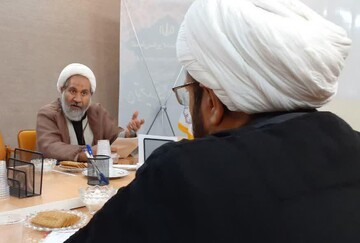 نشست نقد کتاب «حاج آقا روح الله»برگزار شد