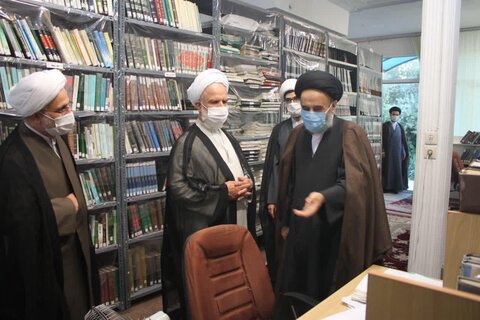بازدید رئیس دفتر مقام معظم رهبری در قم از موسسه امام هادی علیه السلام