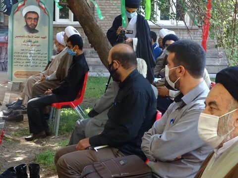 تصویر / مراسم ویژه گرامیداشت " چهلمین سالگرد هفته دفاع مقدس " در مدرسه علمیه طالبیه تبریز