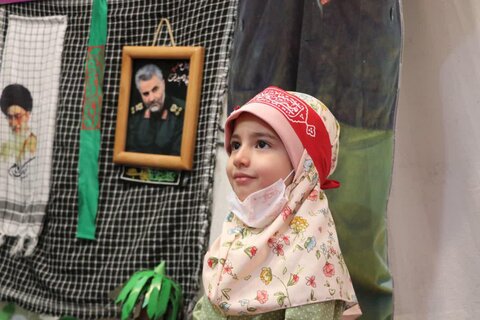 تصاویر| برپایی سفره حضرت رقیه در مهدکودک و دبستان قرآنی گلهای مهدوی شیراز با حضور مبلغین