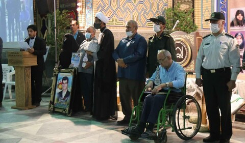 تصاویر/مراسم گرامی داشت یاد و خاطره شهدای دفاع مقدس در حرم محمد هلال بن علی (ع) آران و بیدگل