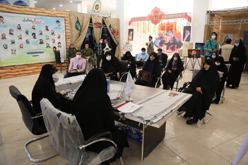 تصاویر/ نشست آنلاین کتابخوان دفاع مقدس