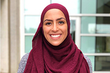 یک دختر محجبه منتخب دانشجویان در شیکاگو شد