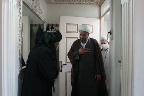 تصاویر| دیدار مدیر حوزه علمیه استان کردستان با ماموستا حسامی امام جمعه سابق سنندج