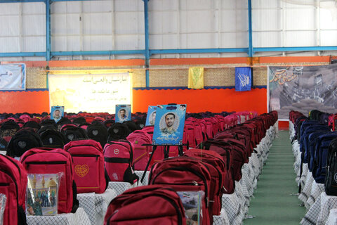تصاویر/ آئین مشق احسان (پویش اهدای نوشت افزار به دانش آموزان مناطق کم برخوردار ) در بجنورد