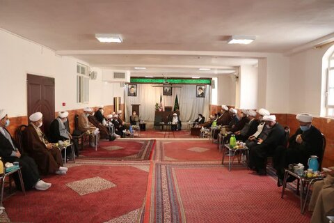 تصاویر| برگزاری جلسه جامعه روحانیت شیراز