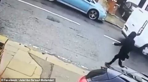راننده ون سفیدپوست انگلیسی زن محجبه را عمدا زیر گرفت