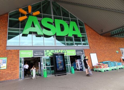 دو برادر مسلمان، یک سوپرمارکت عظیم را در بریتانیا خریدند