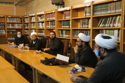 تصاویر / نشست فقهی طلاب در خبرگزاری حوزه