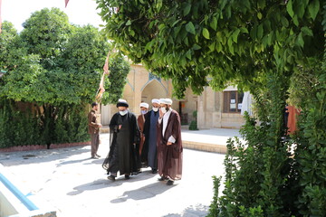 تصاویر| بازدید مسئول مرکز ارتباطات و بین الملل حوزه از مدرسه علمیه منصوریه شیراز