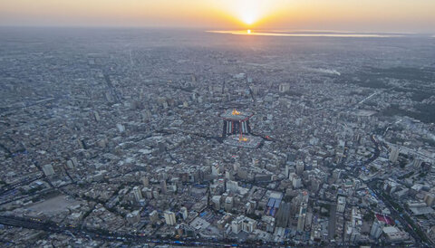 تصاویر هوایی از حضور خیل عظیم زائران اربعین در کربلای امام حسین (ع)