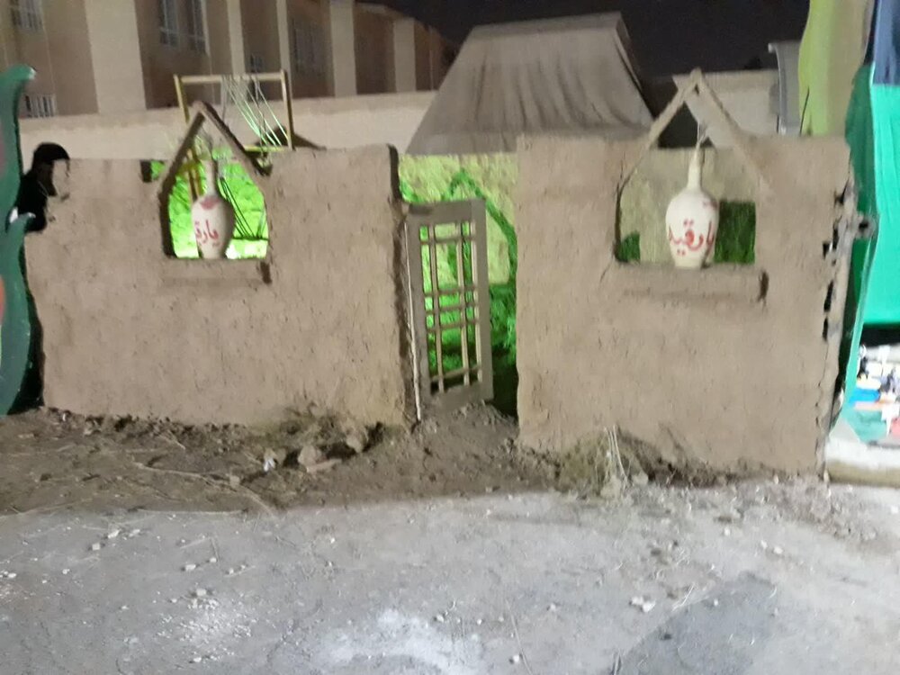 نمایشگاه تلفیقی اربعین حسینی و شهدای دفاع مقدس در یزد برپا شد