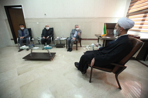 تصاویر/ دیدار دبیرکل شورای عالی آموزش و پرورش با آیت الله اعرافی